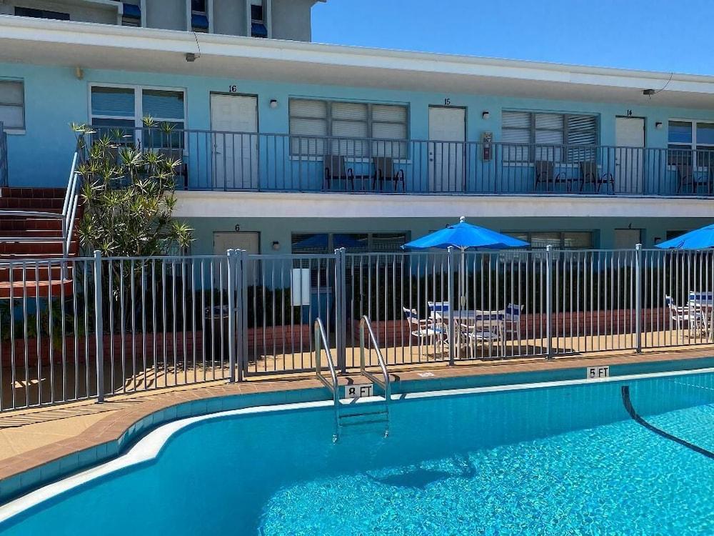 Beachside Resort Motel 圣徒皮特海滩 外观 照片