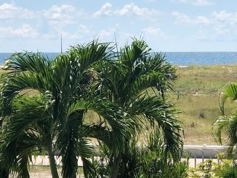 Beachside Resort Motel 圣徒皮特海滩 外观 照片