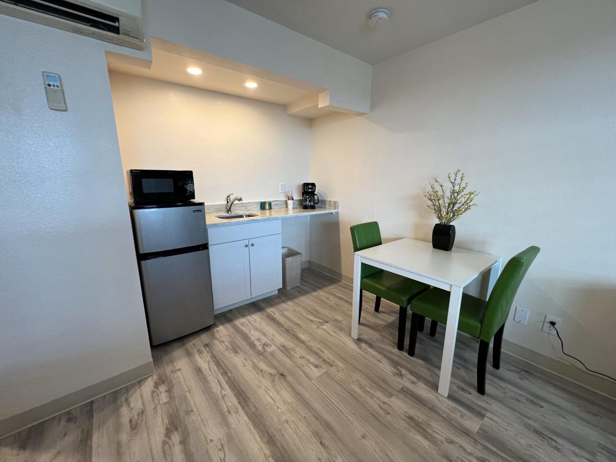 Beachside Resort Motel 圣徒皮特海滩 外观 照片