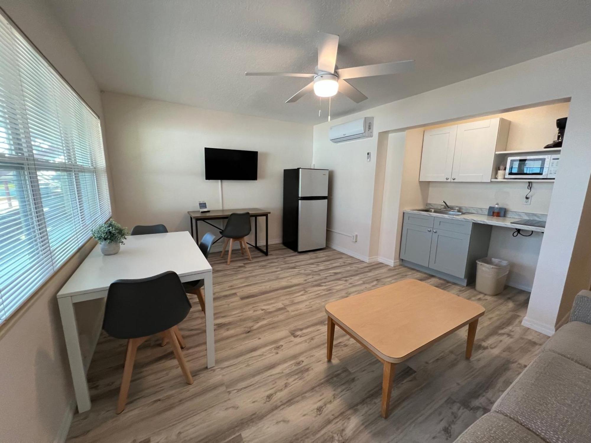 Beachside Resort Motel 圣徒皮特海滩 外观 照片